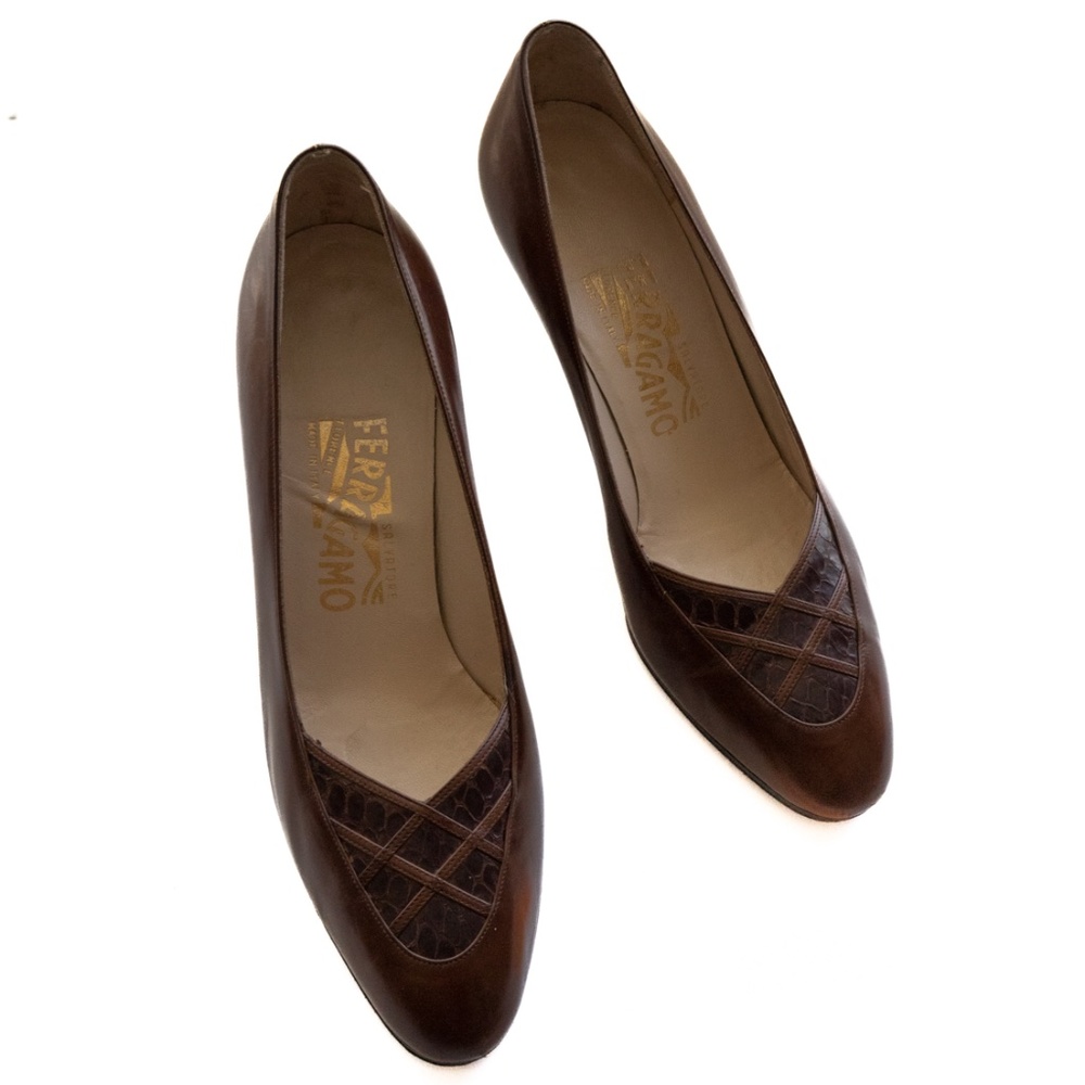 Vintage Salvatore Ferragamo Brown Leather Designer Heels 7.5
